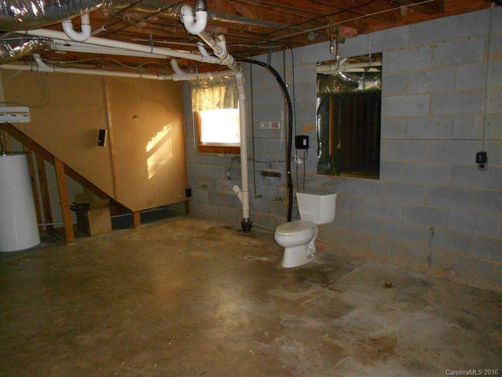 164 Lucky Hollow Road Hickory, NC 28601 - Photo 14 of 22 Gallery Image 14