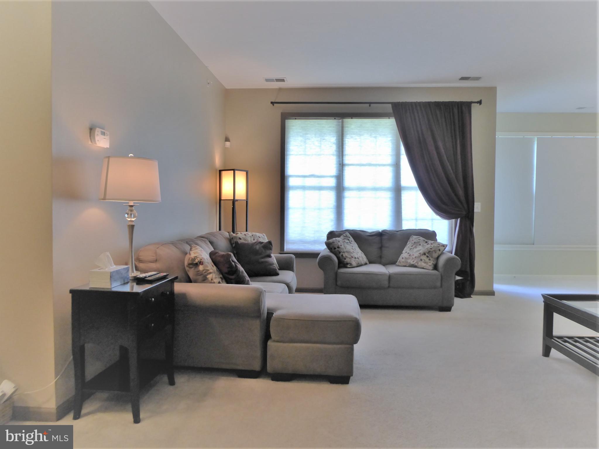 21 Kyle Way Ewing, NJ 08628 - Photo 6 of 22 Living room