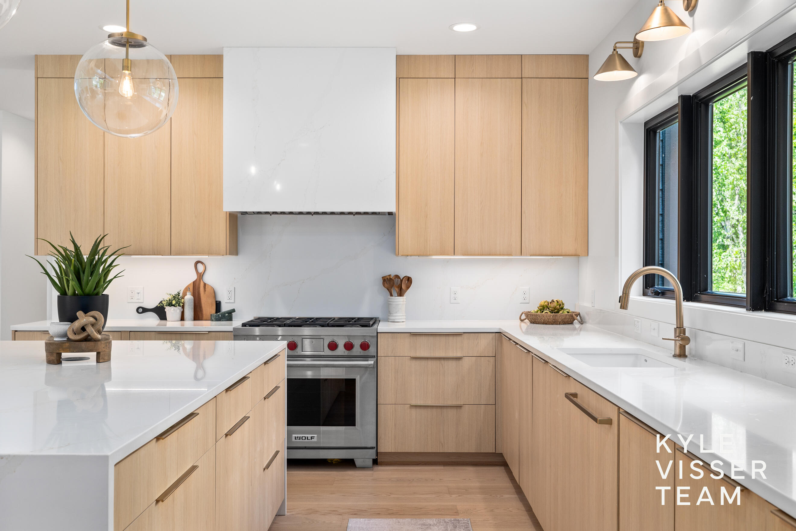 8151 28th Street Southeast Ada, MI 49301 - Photo 20 of 72 Kitchen