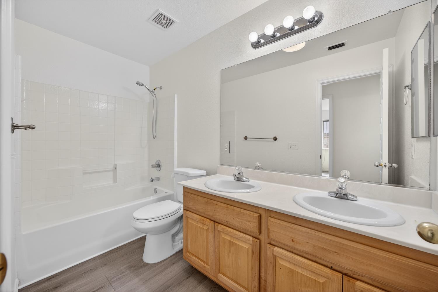 3364 Calla Lily Way Sacramento, CA 95833 - Photo 19 of 28