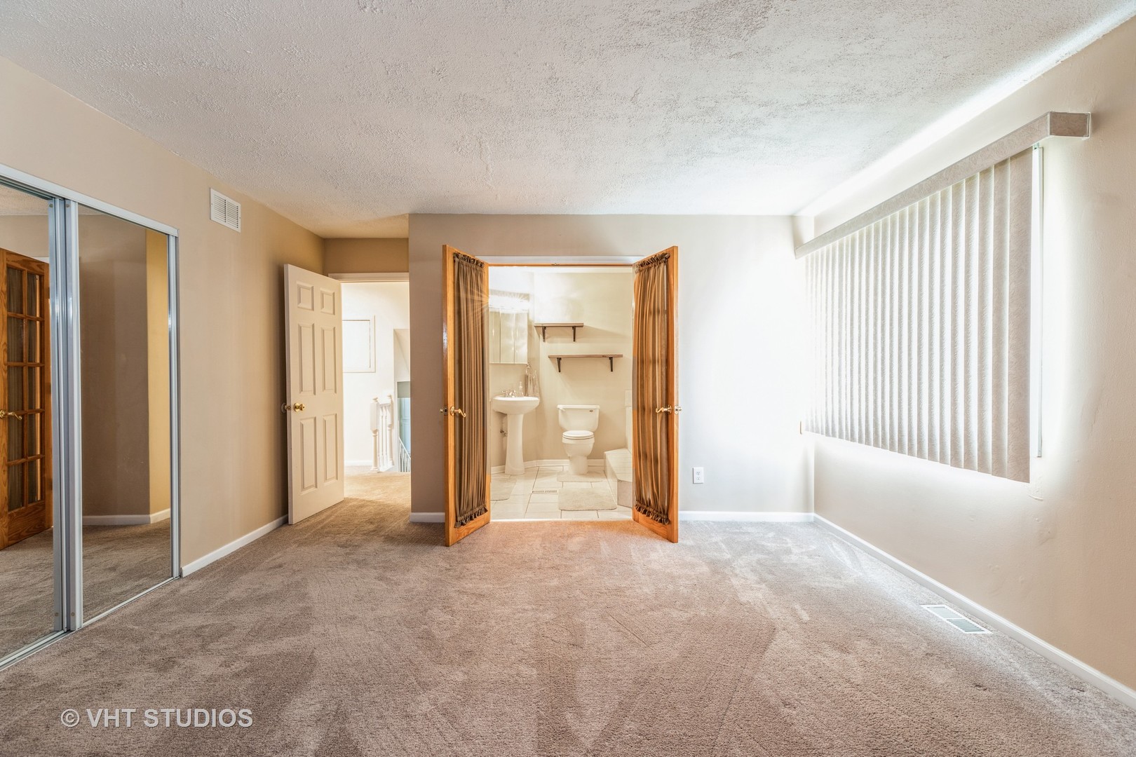 102 Cloverleaf Road Matteson, IL 60443 - Photo 11 of 16