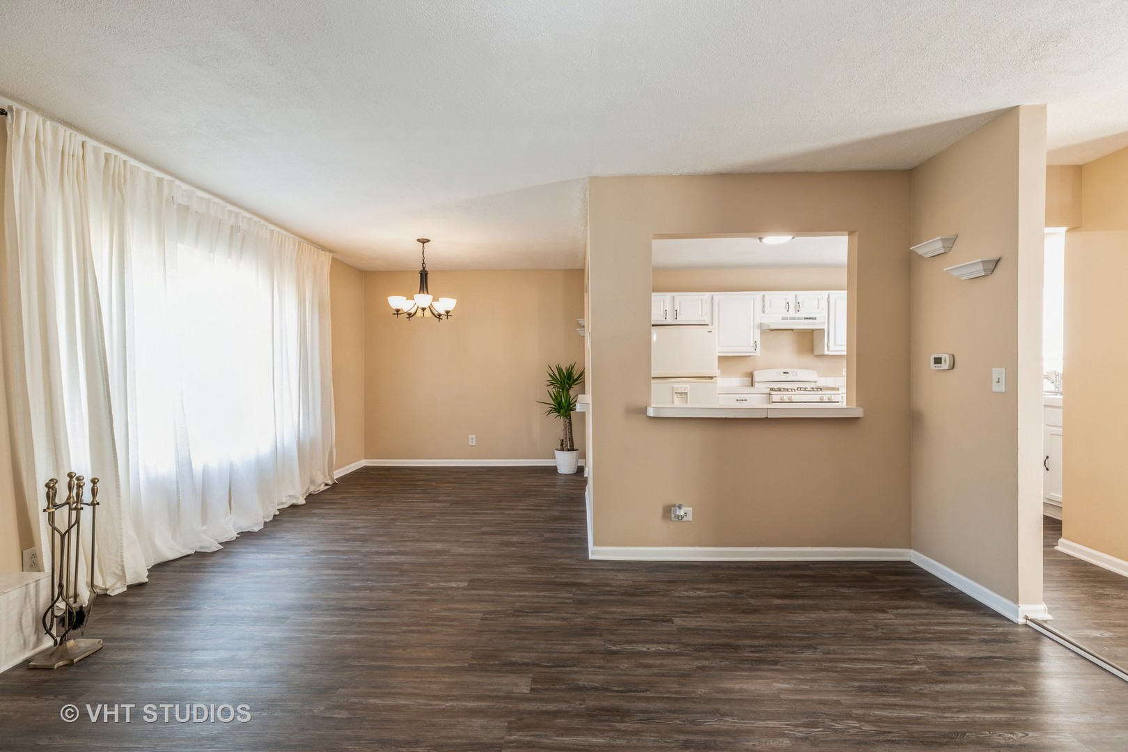 102 Cloverleaf Road Matteson, IL 60443 - Photo 3 of 16