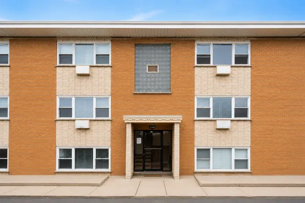 $1,500 | 4747 North Ronald Street, Unit GB, Harwood Heights, IL 60706