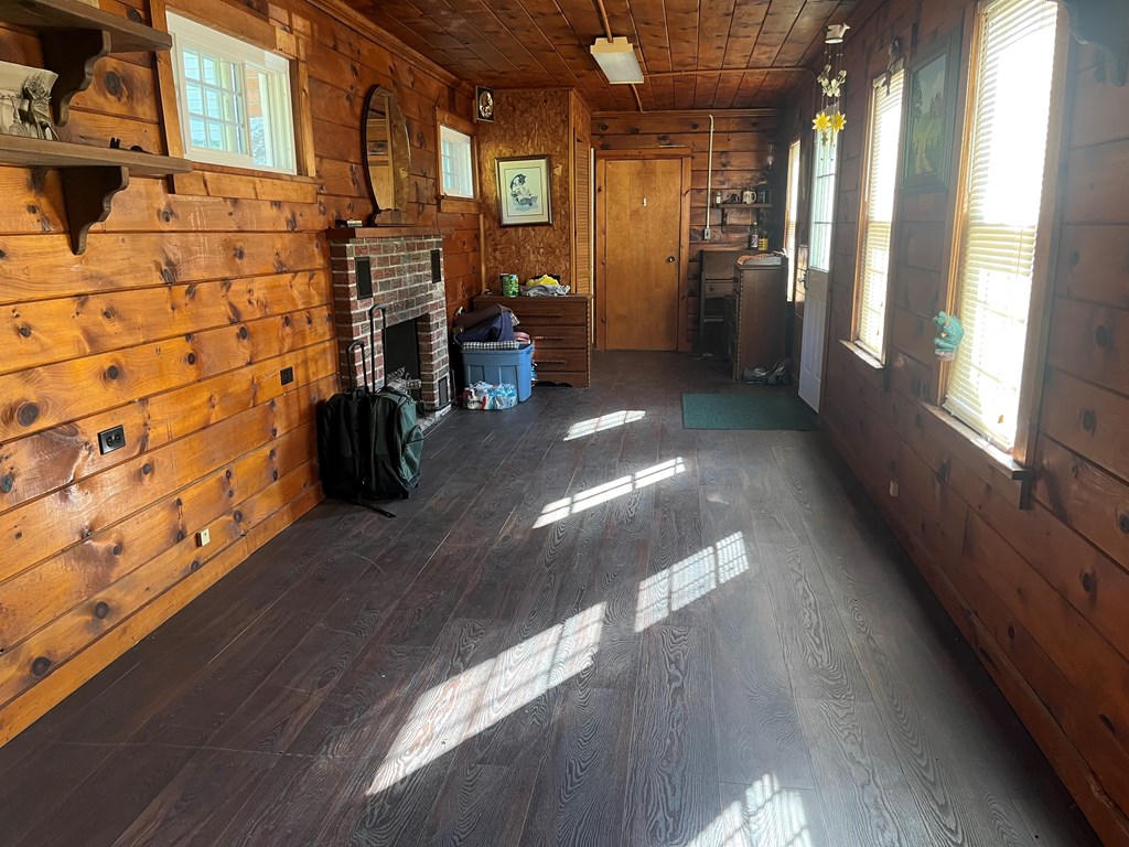 164 Nagel Road Oil City, PA 16301 - Photo 10 of 37 a view of gallery with windows
