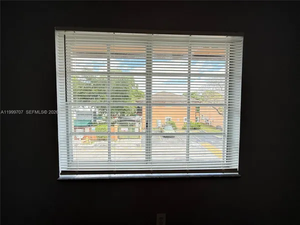 $2,400 | 8428 Northwest 103rd Street, Unit 104C, Hialeah Gardens, FL 33016