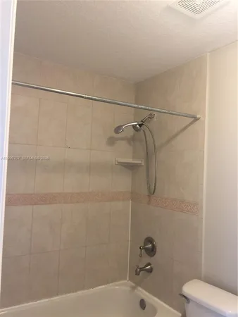 $2,500 | 8428 Northwest 103rd Street, Unit 104C, Hialeah Gardens, FL 33016