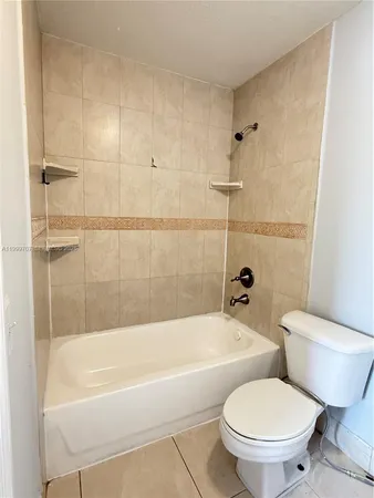$2,400 | 8428 Northwest 103rd Street, Unit 104C, Hialeah Gardens, FL 33016