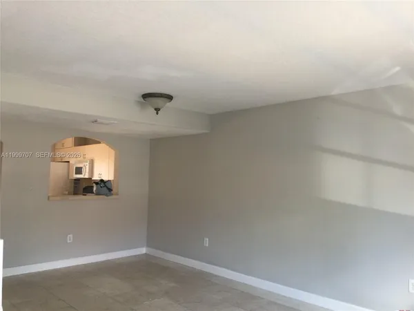 $2,400 | 8428 Northwest 103rd Street, Unit 104C, Hialeah Gardens, FL 33016