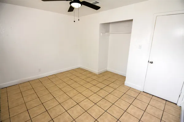 $1,200 | 7891 Gallahad Street, Houston, TX 77078