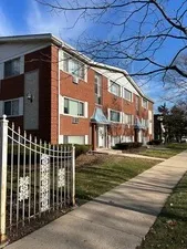 $1,600 | 658 Washington Boulevard, Unit 6, Oak Park, IL 60302