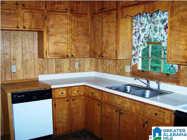 1006 Cherry Street Weaver, AL 36277 - Photo 7 of 27