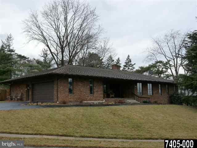 3155 Round Hill Road York, PA 17402 - Photo 1 of 1 Gallery Image 1