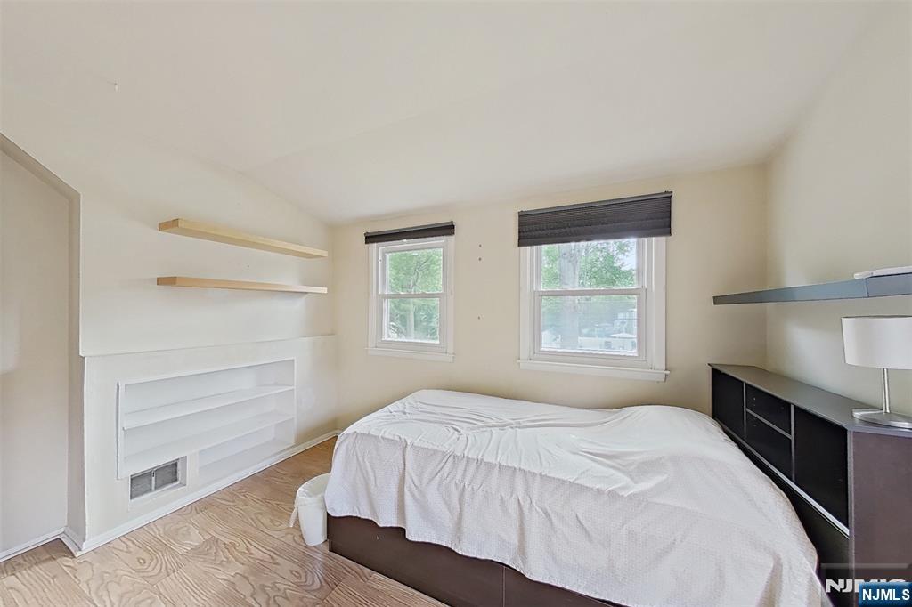 747 Brookside Road Rahway, NJ 07065 - Photo 33 of 40