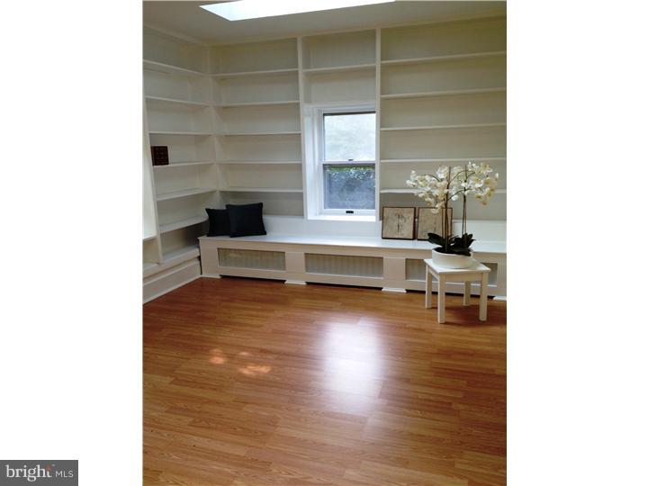 1653 South Valley Forge Road Lansdale, PA 19446 - Photo 9 of 20 Family Room