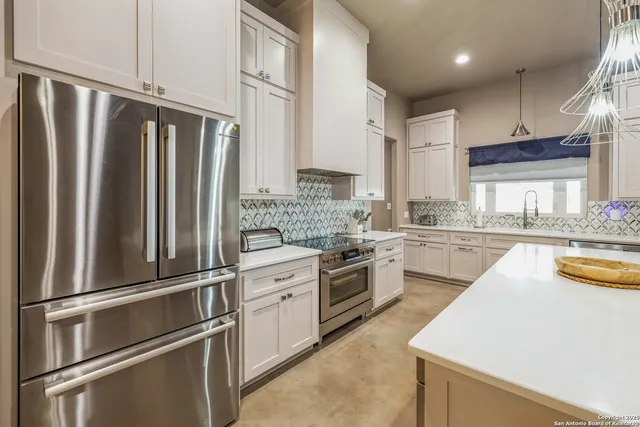 $749,500 | 1062 Lariat, Pipe Creek, TX 78003