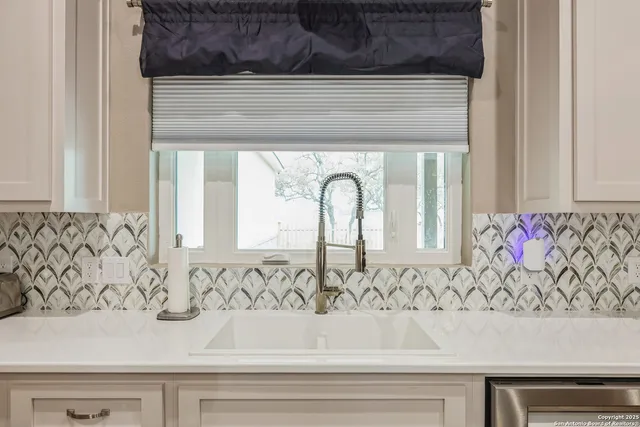 $749,500 | 1062 Lariat, Pipe Creek, TX 78003