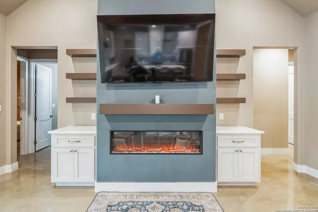 $749,500 | 1062 Lariat, Pipe Creek, TX 78003