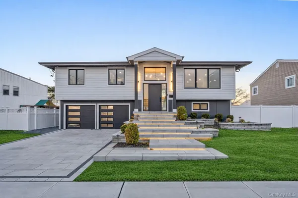 $1,459,000 | 3000 Holiday Park Drive, Merrick, NY 11566