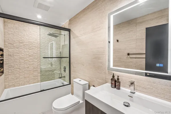 $1,299,000 | 3000 Holiday Park Drive, Merrick, NY 11566