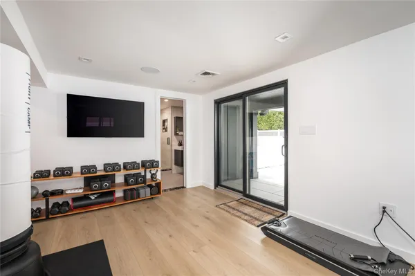 $1,299,000 | 3000 Holiday Park Drive, Merrick, NY 11566