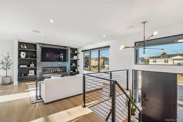 $1,299,000 | 3000 Holiday Park Drive, Merrick, NY 11566