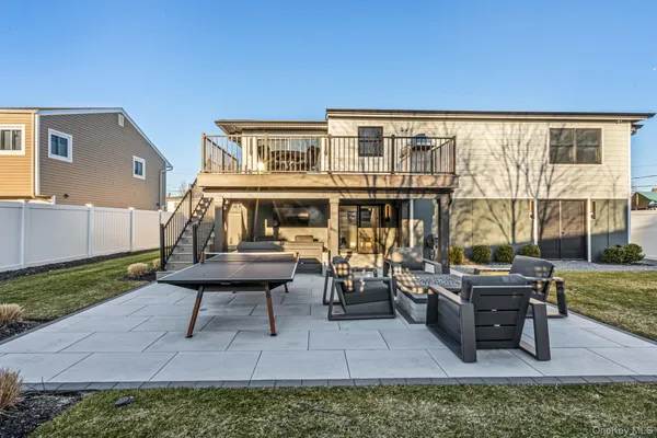 $1,299,000 | 3000 Holiday Park Drive, Merrick, NY 11566