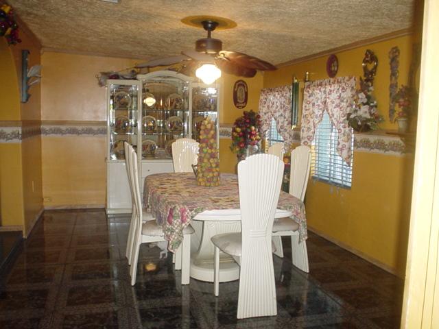 5624 West Berkeley Road Phoenix, AZ 85035 - Photo 8 of 21 Formal Dinning Room