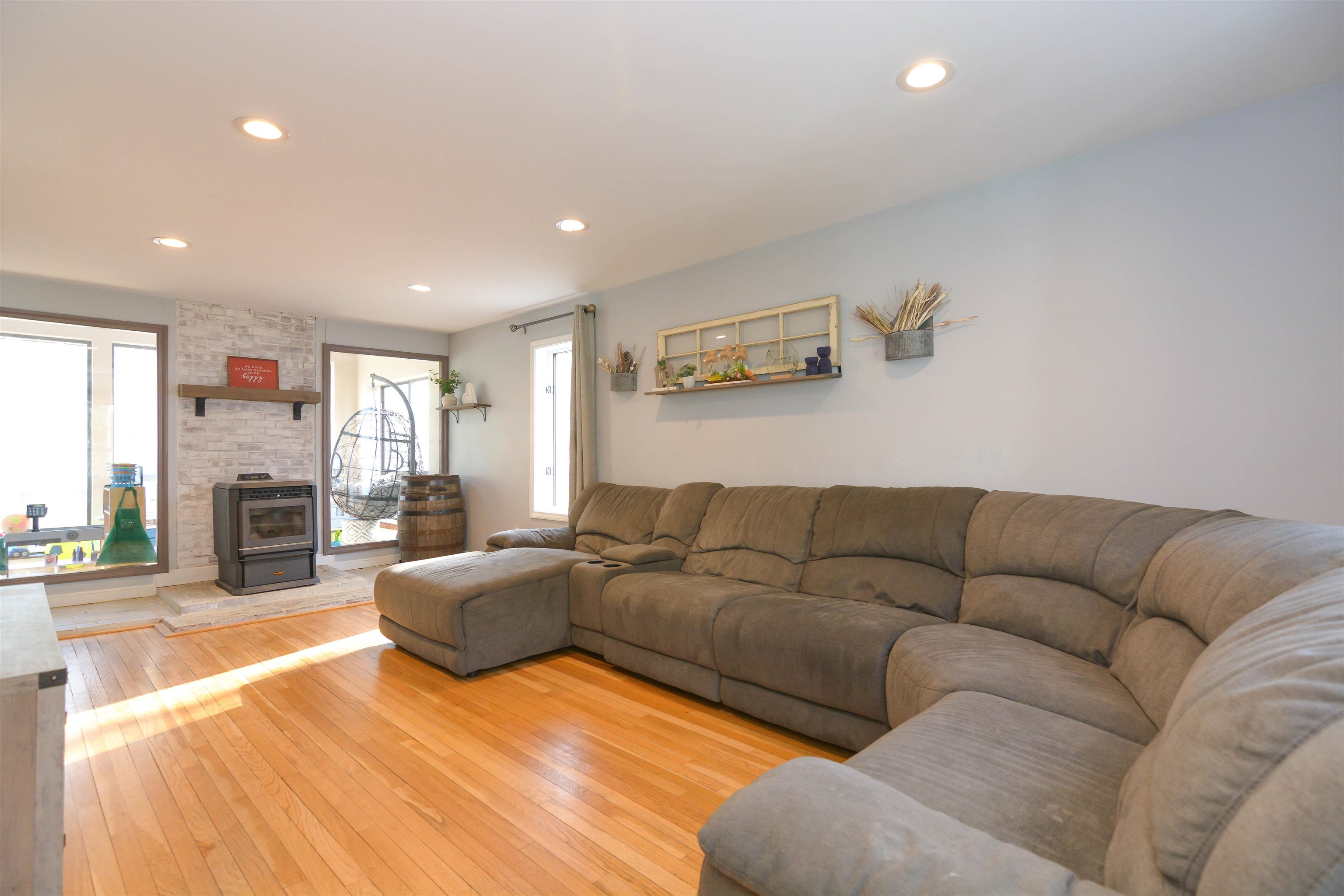 150 N Road Sandown, NH 03873 - Photo 10 of 30 Gallery Image 10