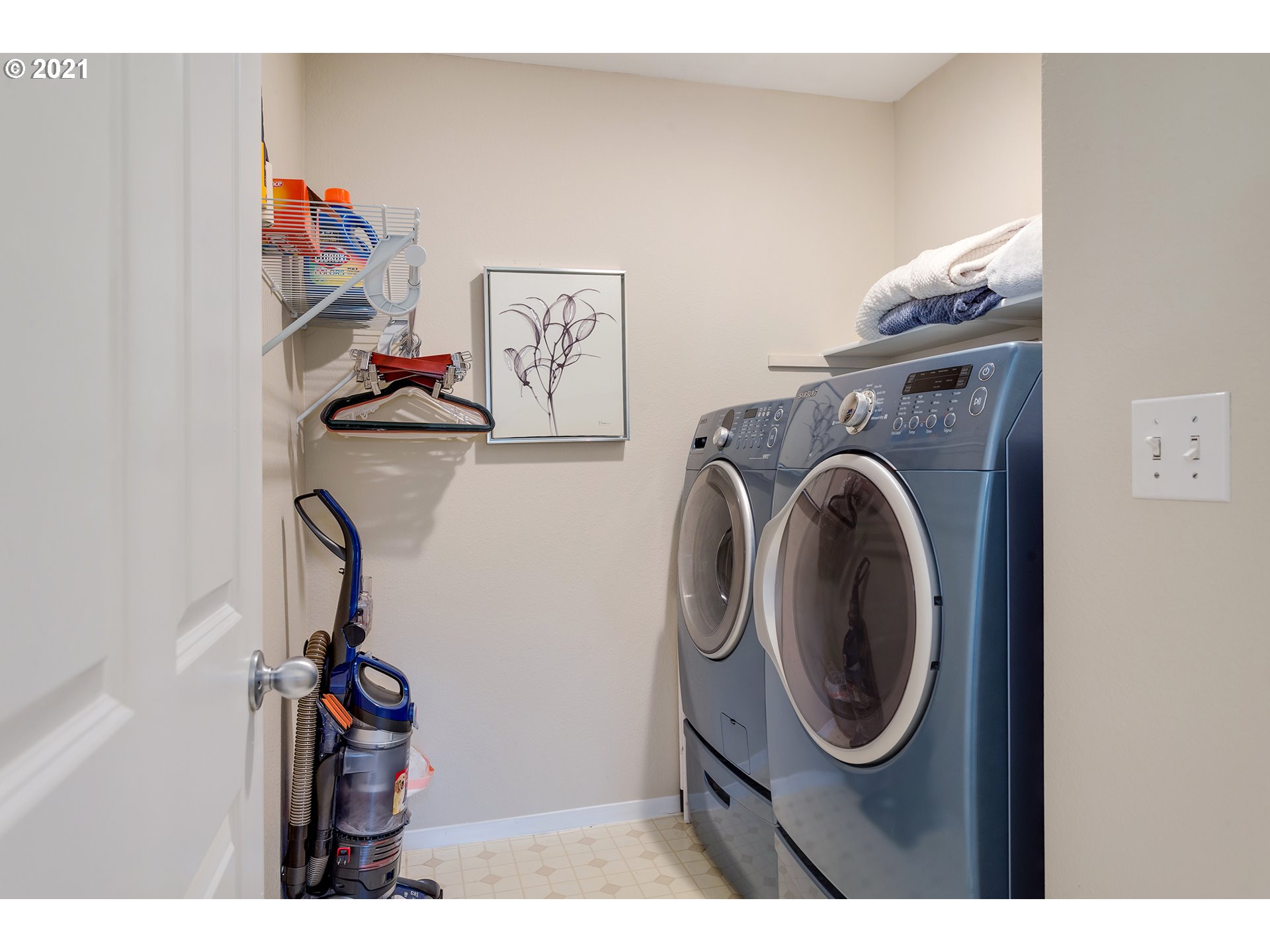 5225 Jean Road, Unit 510 Lake Oswego, OR 97035 - Photo 12 of 30 Gallery Image 12