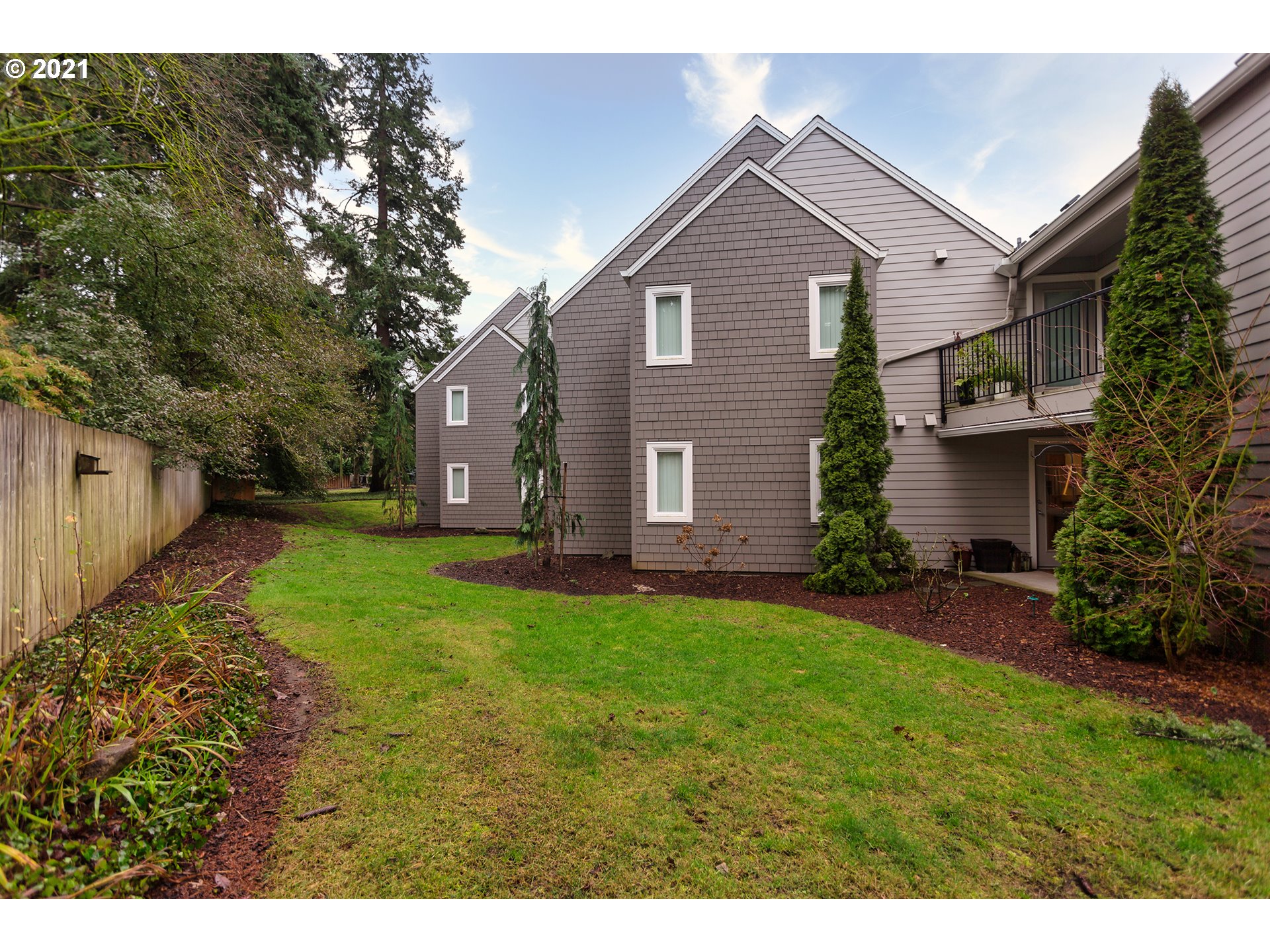 5225 Jean Road, Unit 510 Lake Oswego, OR 97035 - Photo 26 of 30 Gallery Image 26