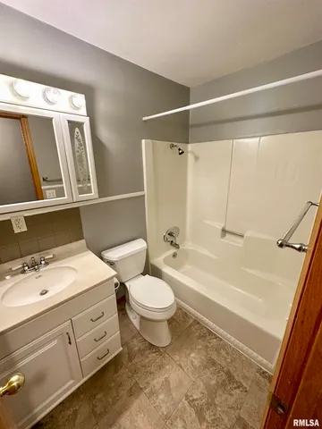 $152,000 | 1113 Coronado West, Jacksonville, IL 62650