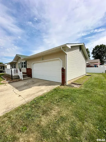 $152,000 | 1113 Coronado West, Jacksonville, IL 62650