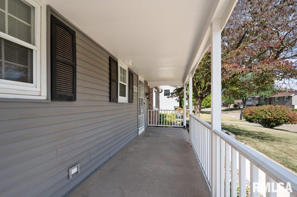 612 12th Avenue Hampton, IL 61256 - Photo 12 of 43