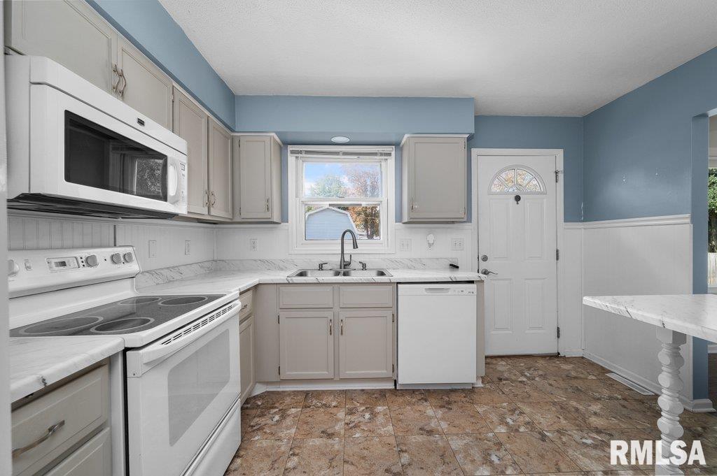 612 12th Avenue Hampton, IL 61256 - Photo 20 of 43