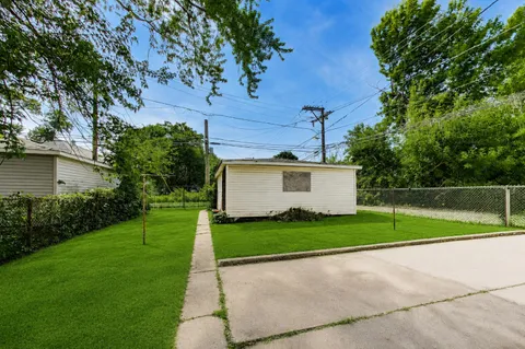 $160,000 | 11514 South Yale Avenue, Chicago, IL 60628