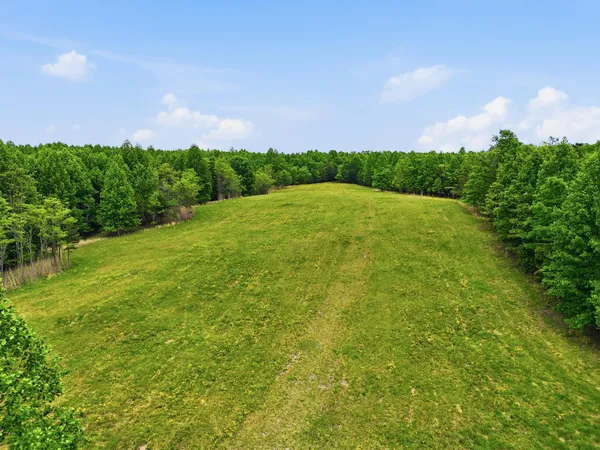 $399,000 | 2750 B Browns Trace Road, Sherwood, TN 37376