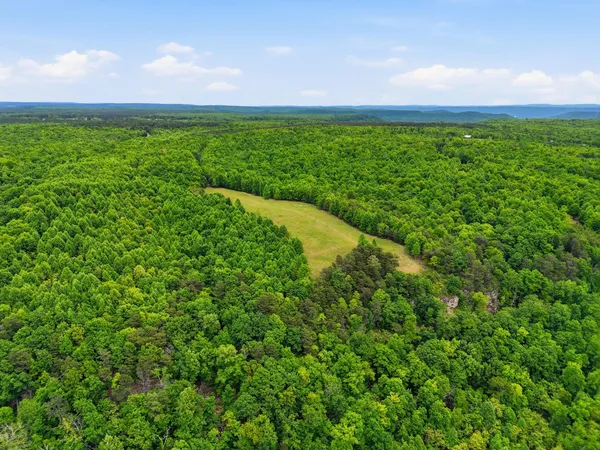 $399,000 | 2750 B Browns Trace Road, Sherwood, TN 37376