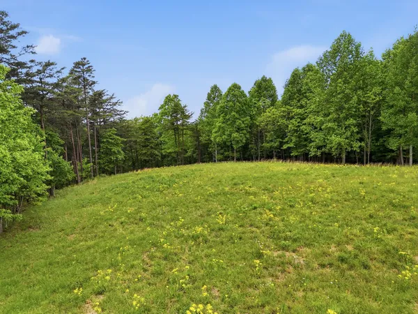 $399,000 | 2750 B Browns Trace Road, Sherwood, TN 37376