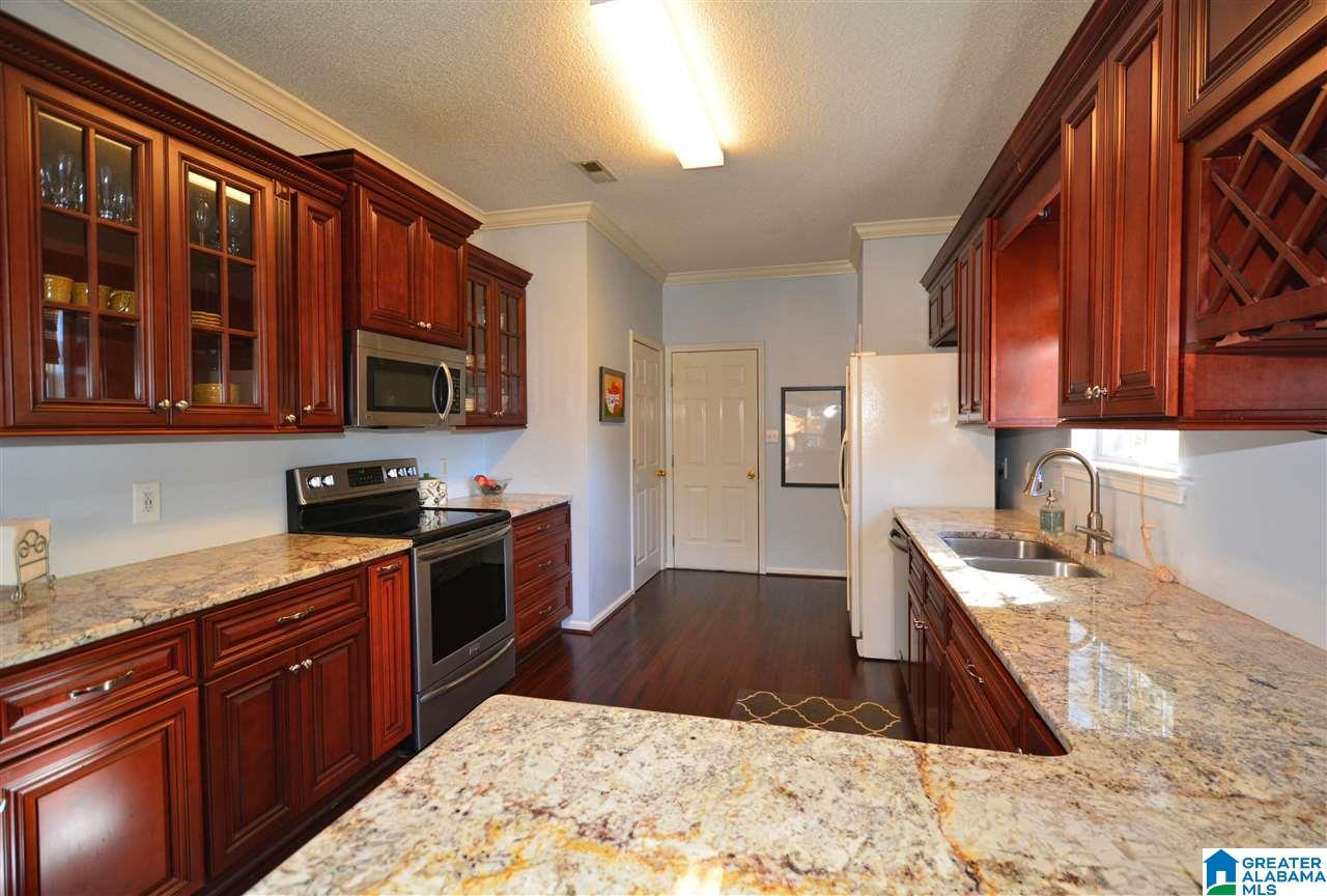 105 Hannah Circle Calera, AL 35040 - Photo 3 of 35