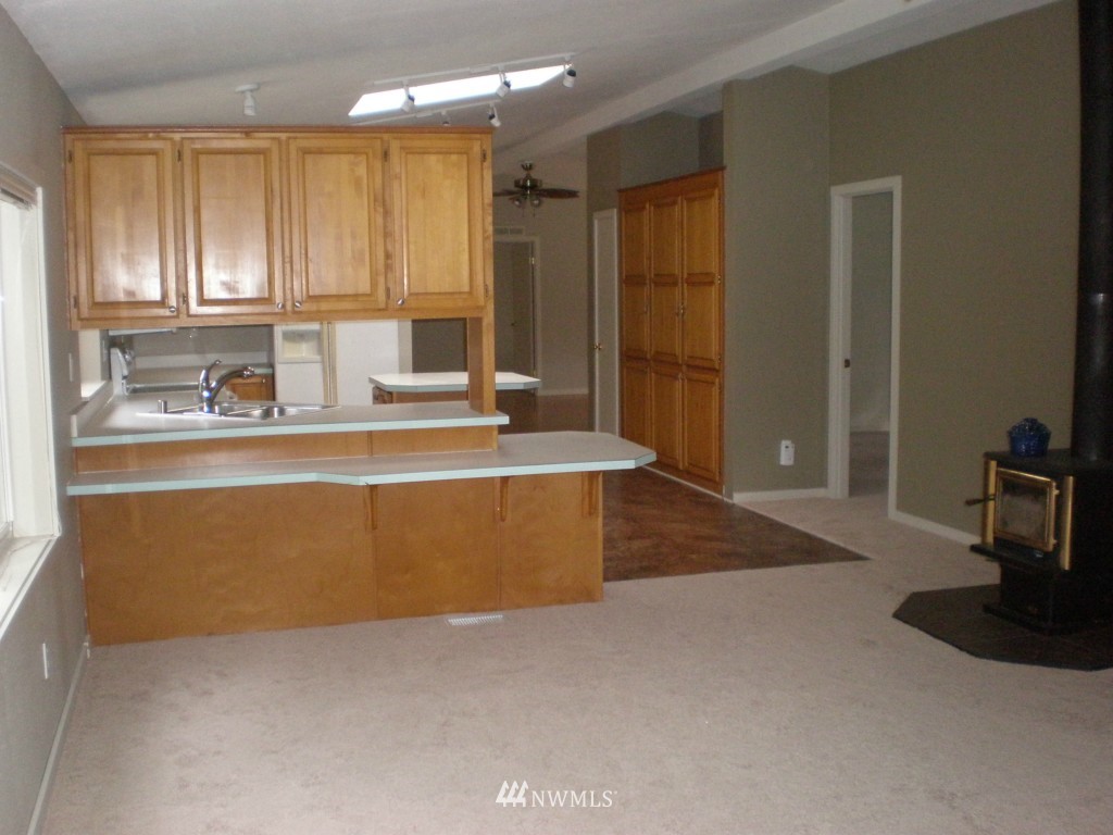 16127 Northwest Hite Center Road Seabeck, WA 98380 - Photo 4 of 24 Gallery Image 4