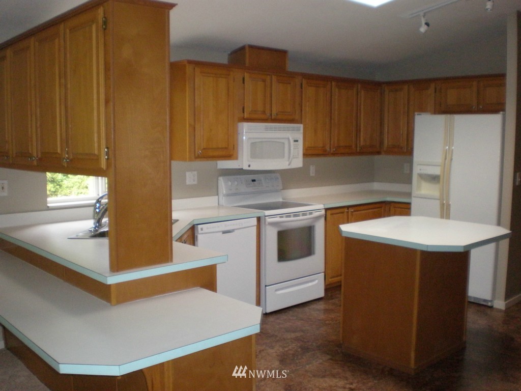 16127 Northwest Hite Center Road Seabeck, WA 98380 - Photo 7 of 24 Gallery Image 7