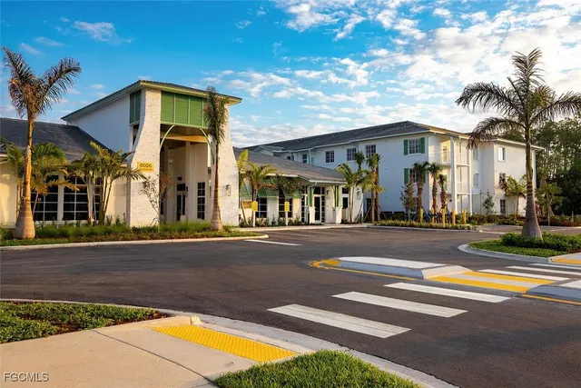 $2,716 | 6026 Whitaker Road, Unit C1, Naples, FL 34112