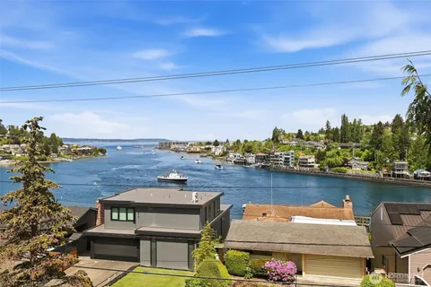 $1,750,000 | 3607 West Commodore Way, Seattle, WA 98199