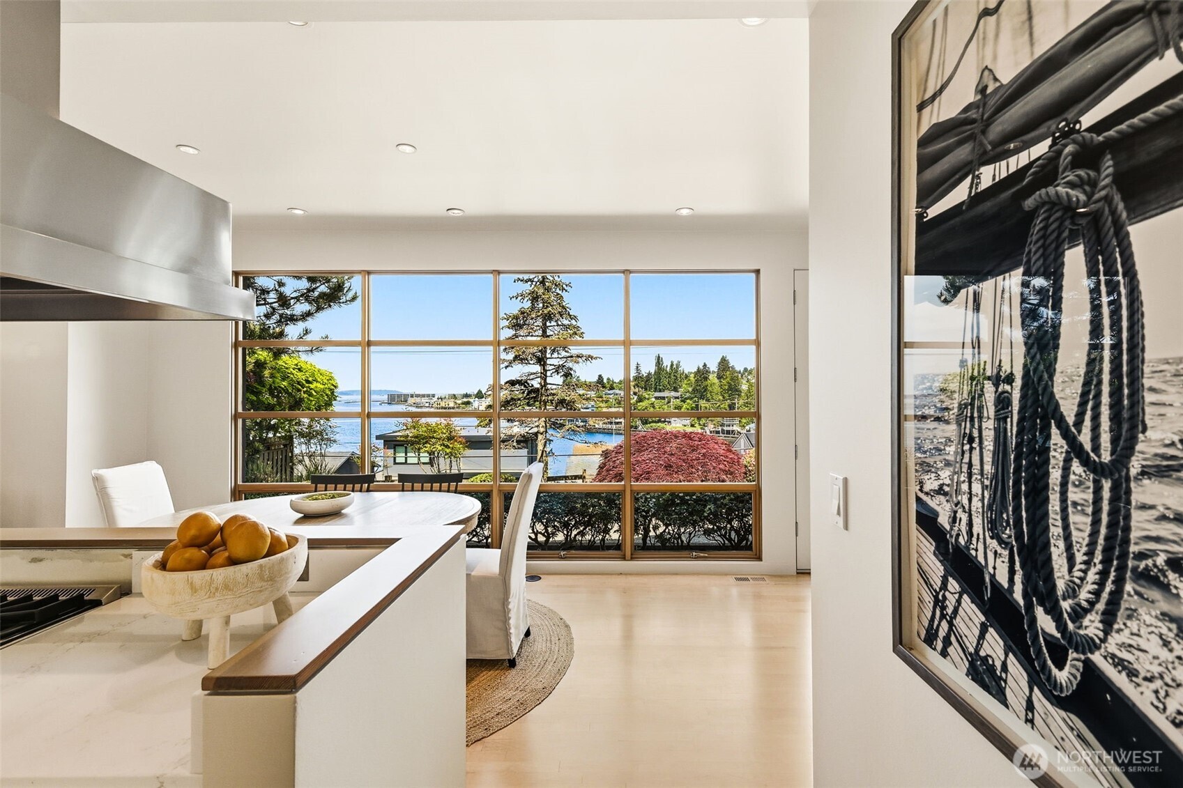 3607 West Commodore Way Seattle, WA 98199 - Photo 20 of 37