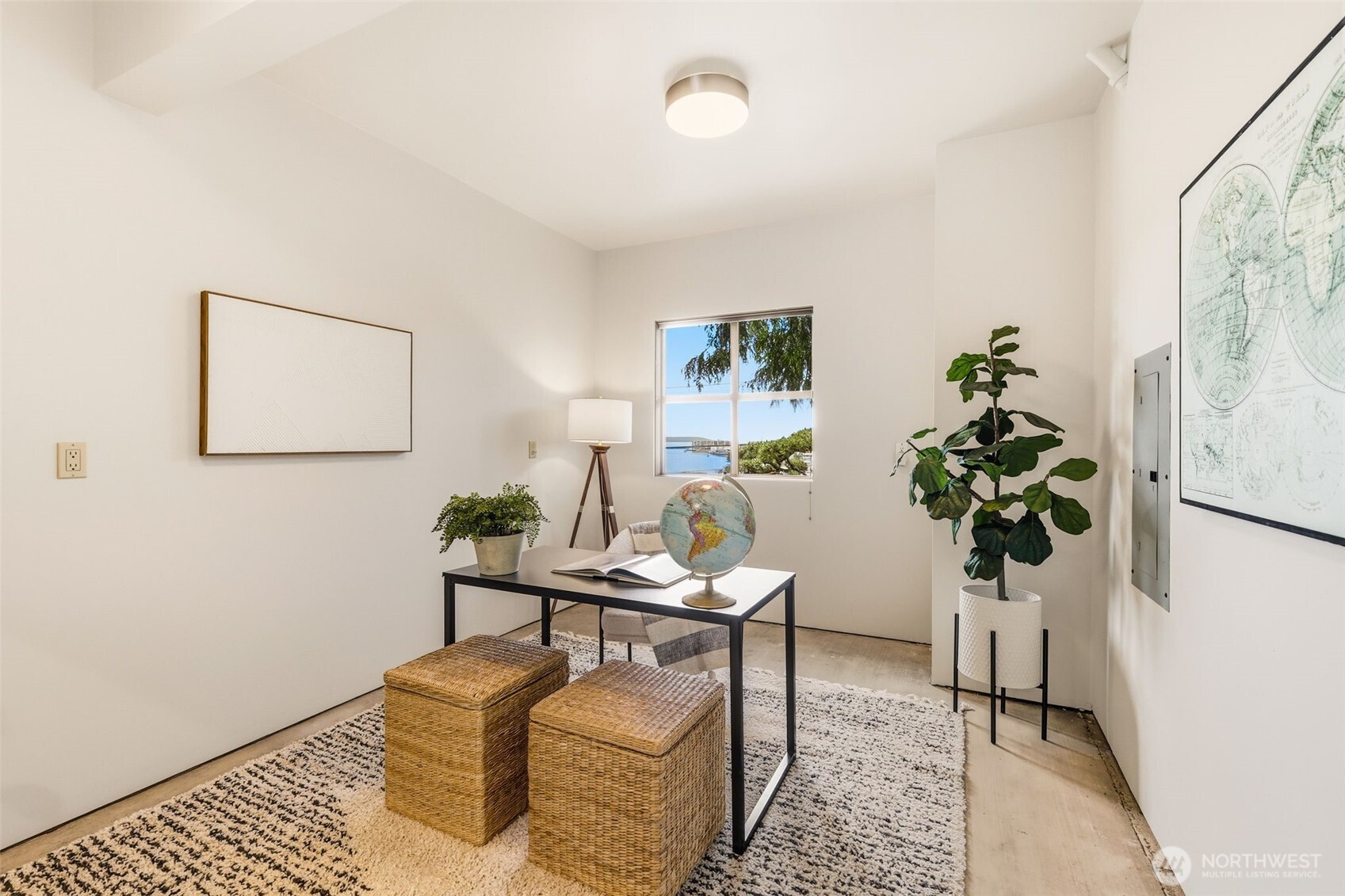 3607 West Commodore Way Seattle, WA 98199 - Photo 22 of 37