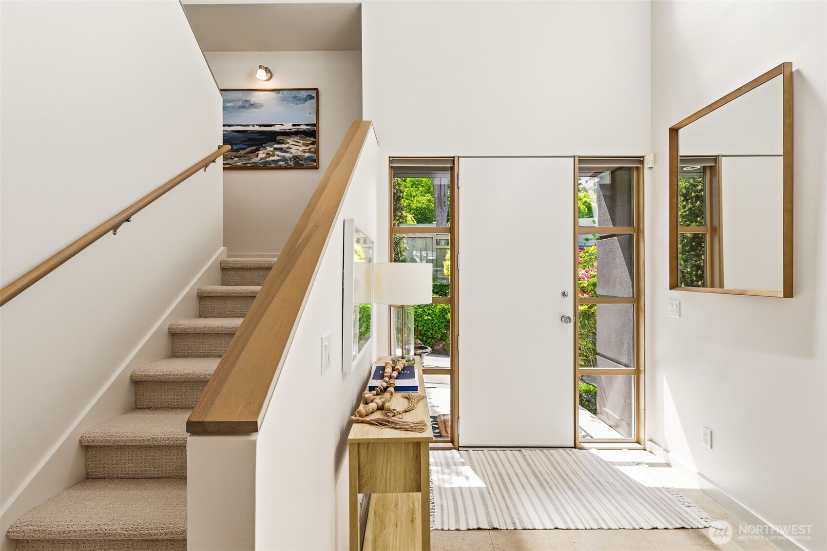 3607 West Commodore Way Seattle, WA 98199 - Photo 5 of 37