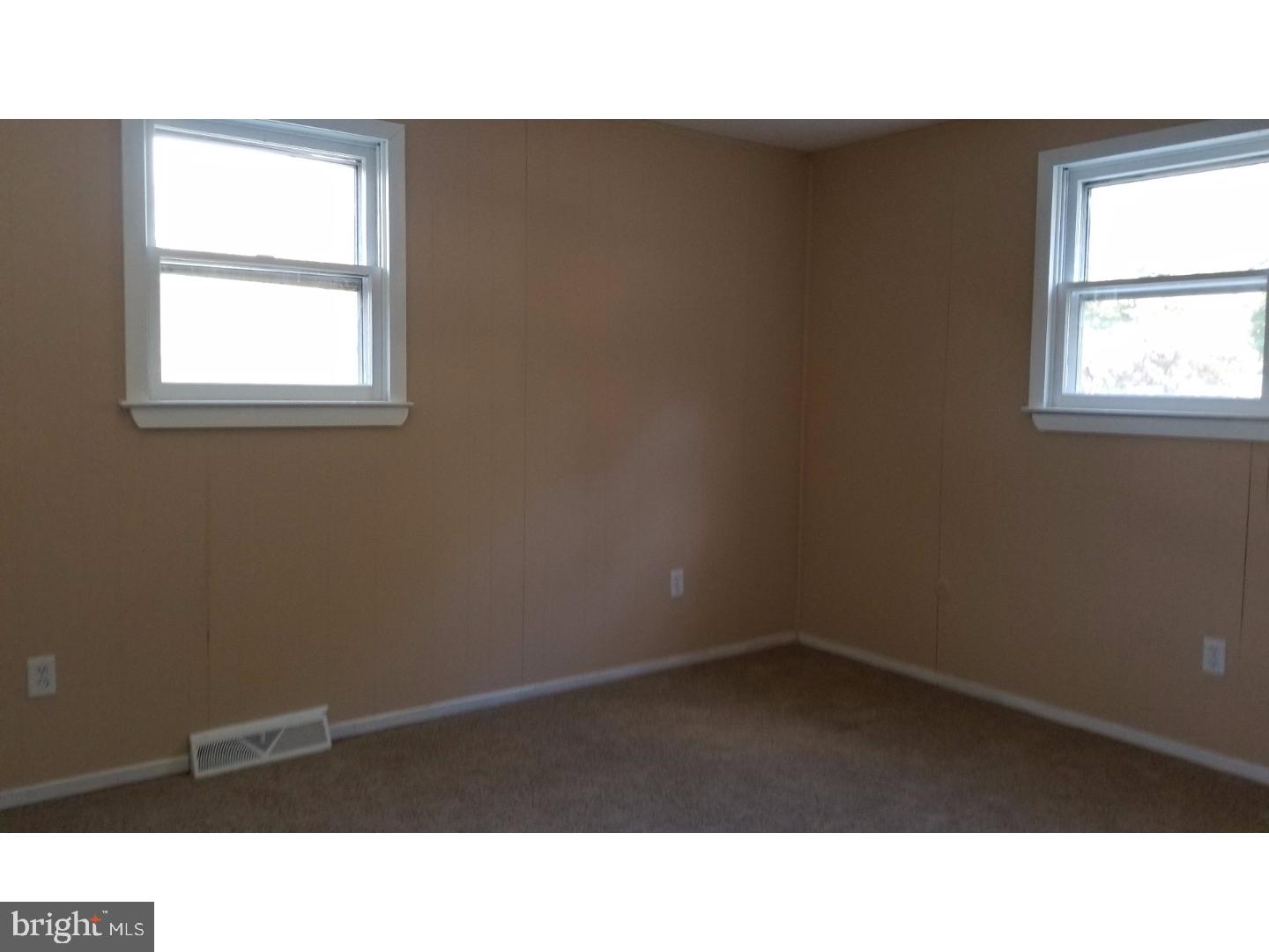 426 Calyn Drive Reading, PA 19607 - Photo 6 of 12 Bedroom - Main