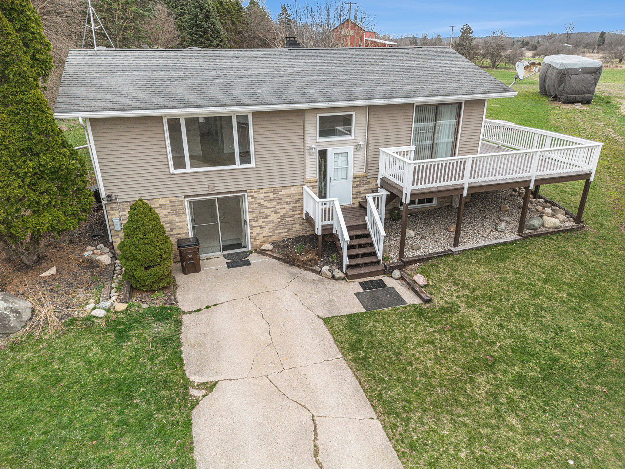 1051 McCord Road Ionia, MI 48846 - Photo 3 of 33 003_dji_0857