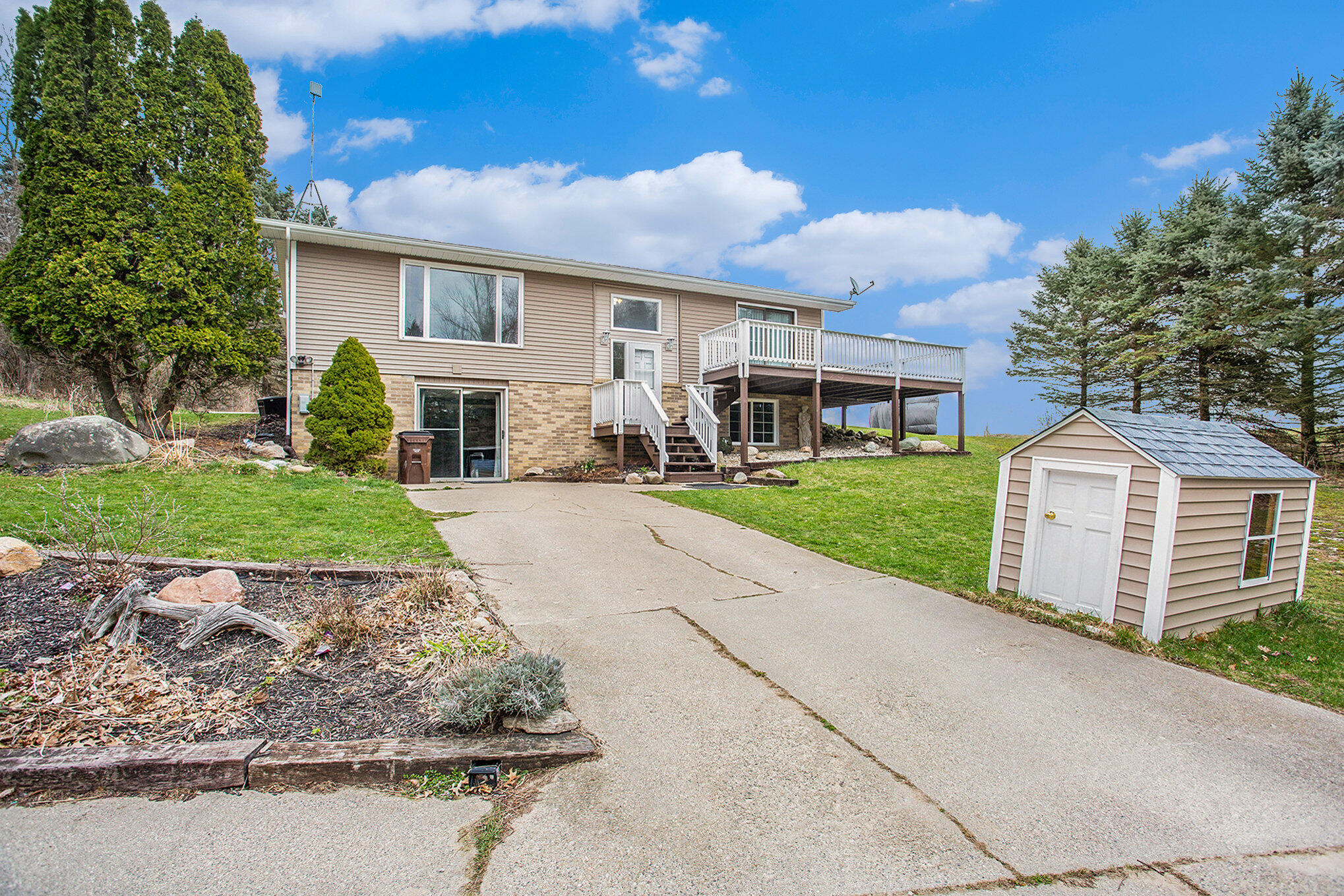 1051 McCord Road Ionia, MI 48846 - Photo 7 of 33 007_8l9a9556