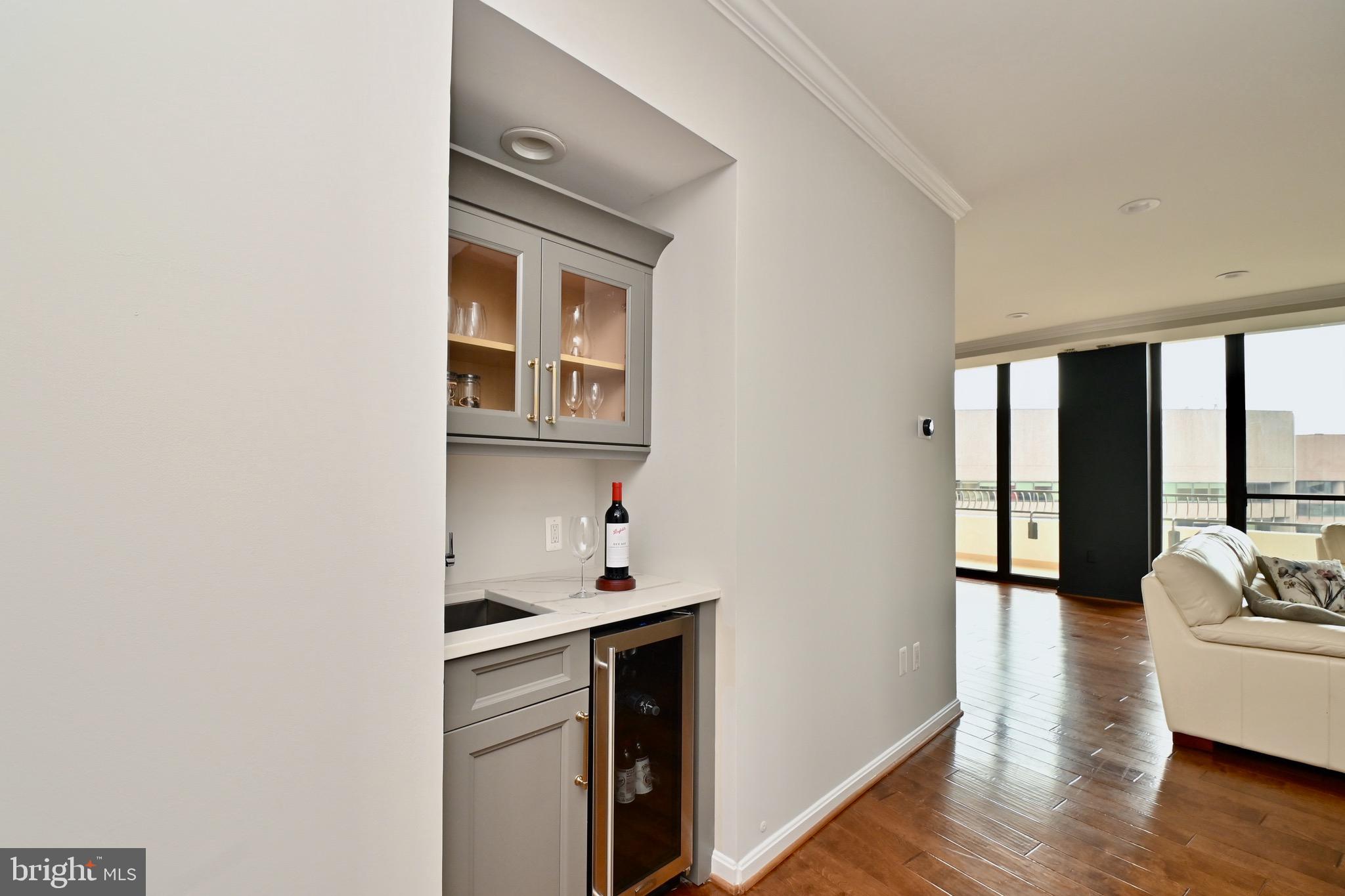 1300 Crystal Drive, Unit PH14 Arlington, VA 22202 - Photo 18 of 60 wet bar